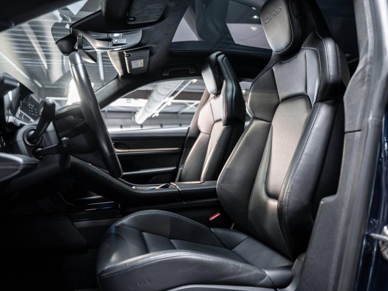 Voitures occasions PORSCHE Taycan Turbo Champagne-au-Mont-d'Or