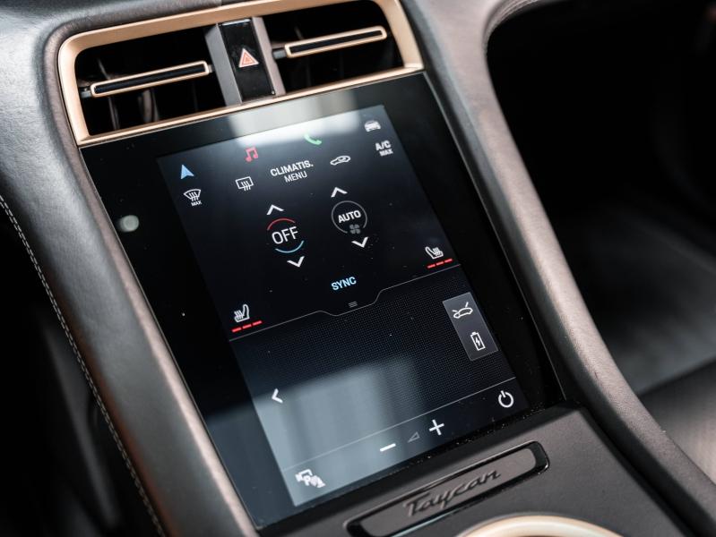 Voitures occasions PORSCHE Taycan Turbo Champagne-au-Mont-d'Or