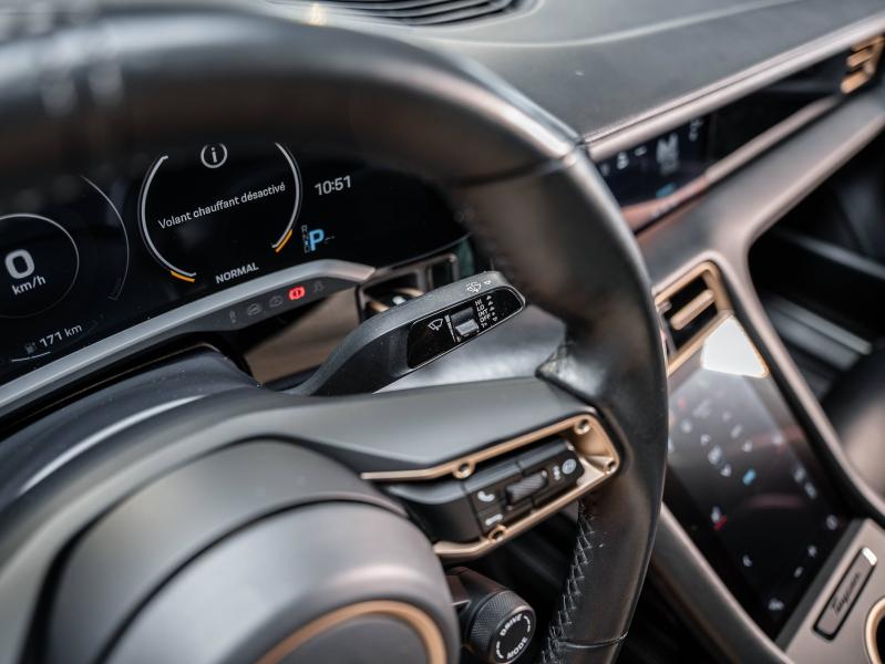 Voitures occasions PORSCHE Taycan Turbo Champagne-au-Mont-d'Or