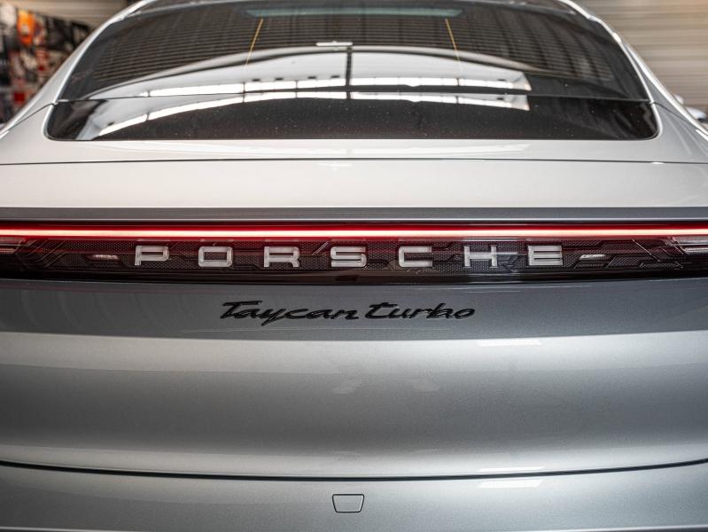 Voitures occasions PORSCHE Taycan Turbo Champagne-au-Mont-d'Or