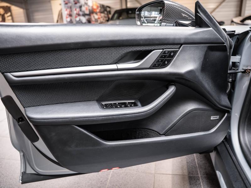 Voitures occasions PORSCHE Taycan Turbo Champagne-au-Mont-d'Or