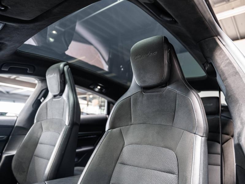 Voitures occasions PORSCHE Taycan Turbo Champagne-au-Mont-d'Or