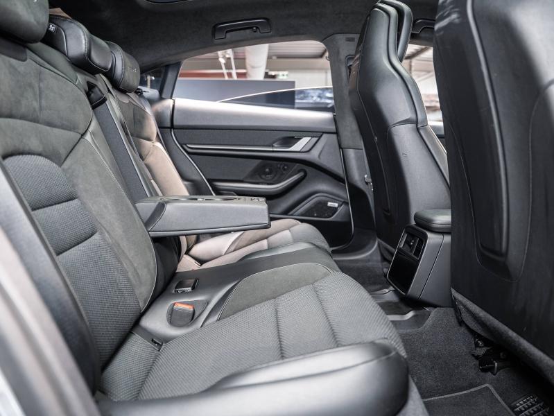 Voitures occasions PORSCHE Taycan Turbo Champagne-au-Mont-d'Or