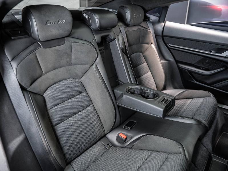 Voitures occasions PORSCHE Taycan Turbo Champagne-au-Mont-d'Or