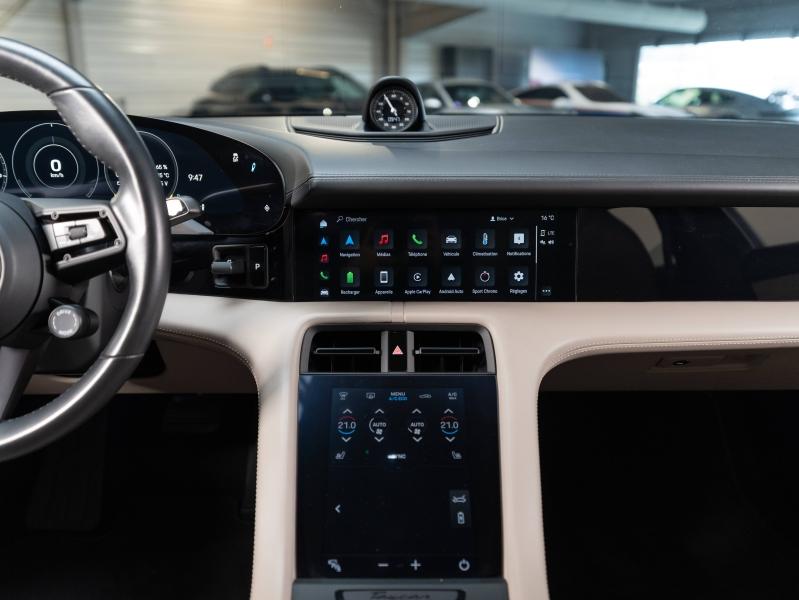 Voitures occasions PORSCHE Taycan Base Champagne-au-Mont-d'Or