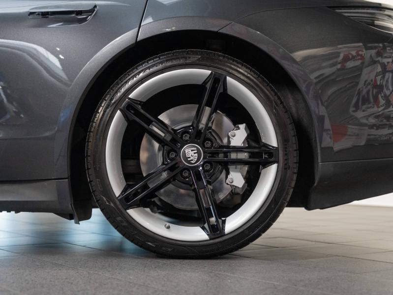 Voitures occasions PORSCHE Taycan Base Champagne-au-Mont-d'Or