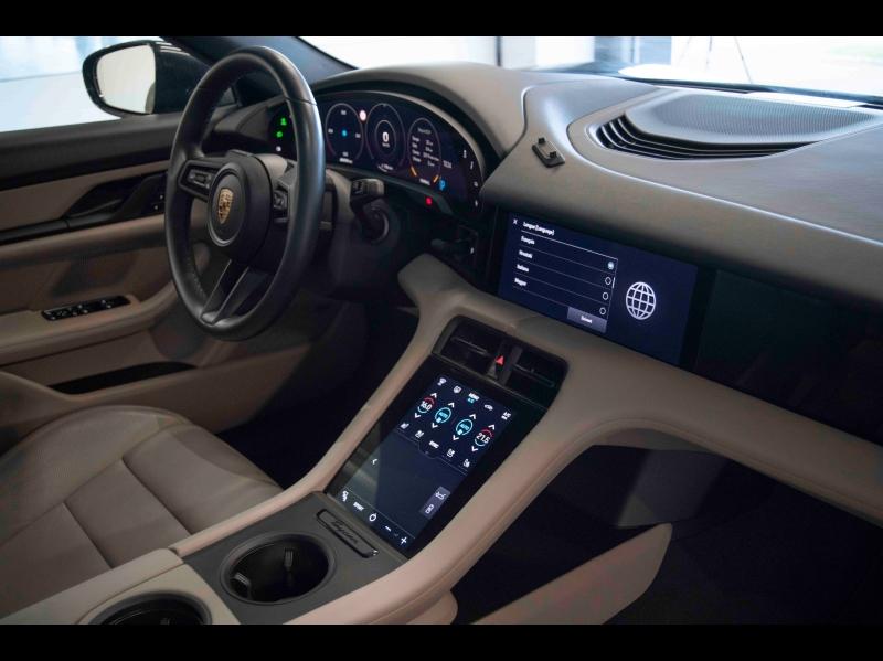 Voitures occasions PORSCHE Taycan Base Champagne-au-Mont-d'Or