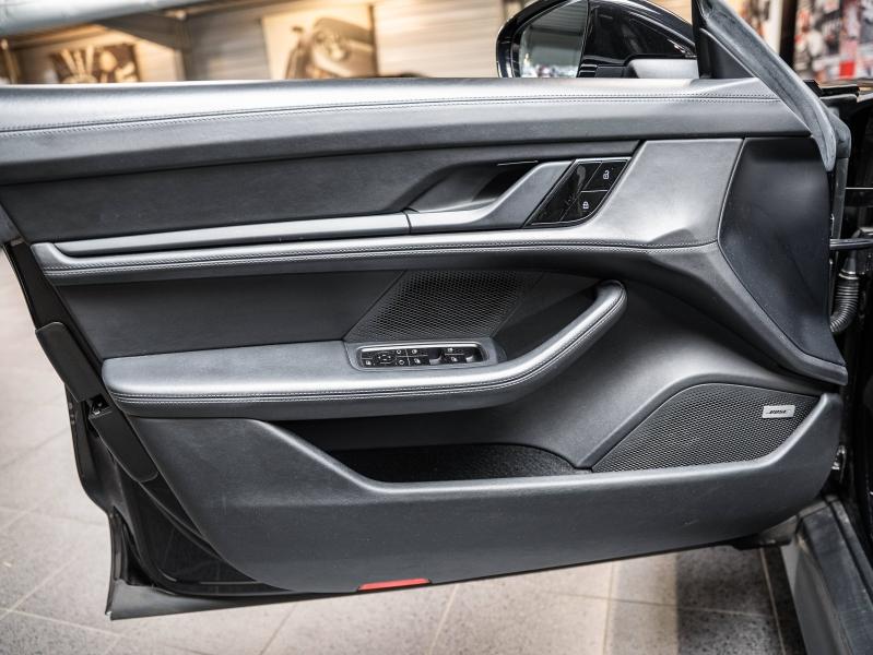 Voitures occasions PORSCHE Taycan 4S Champagne-au-Mont-d'Or