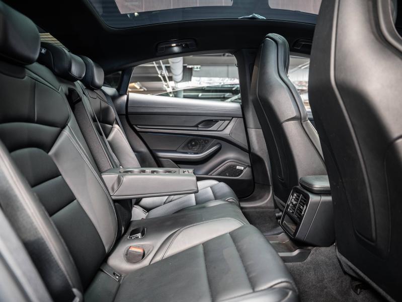 Voitures occasions PORSCHE Taycan 4S Champagne-au-Mont-d'Or