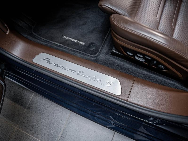 Voitures occasions PORSCHE PANAMERA Turbo S Champagne-au-Mont-d'Or