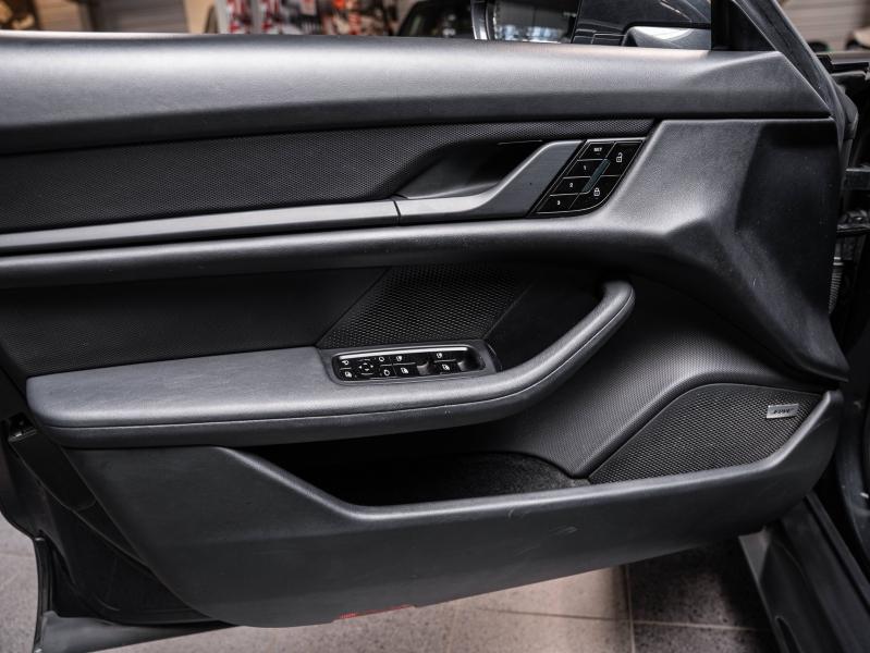 Voitures occasions PORSCHE Taycan 4S Champagne-au-Mont-d'Or