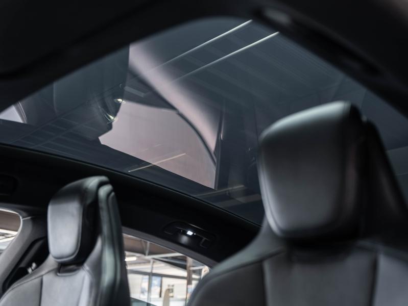 Voitures occasions PORSCHE Taycan 4S Champagne-au-Mont-d'Or