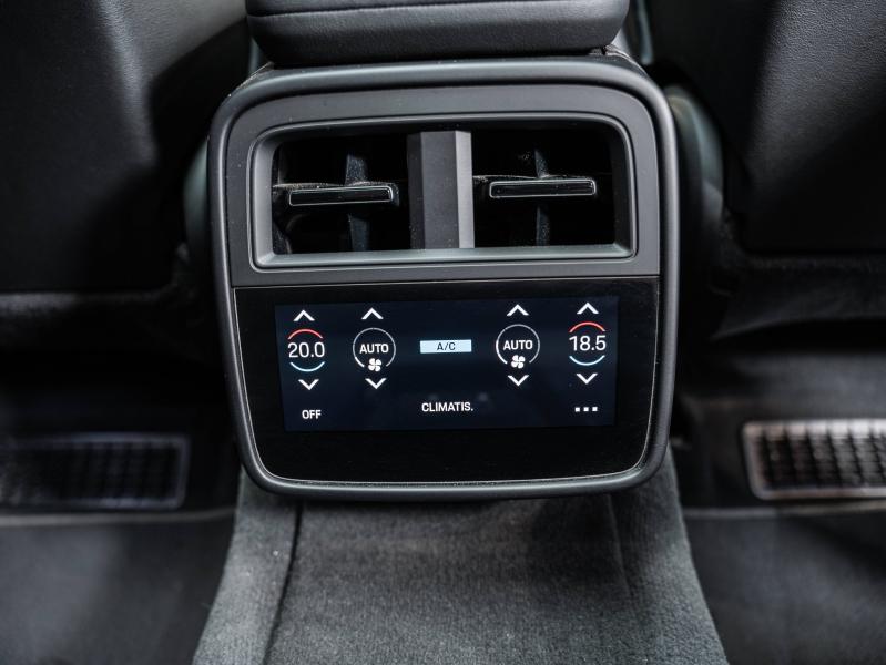 Voitures occasions PORSCHE Taycan 4S Champagne-au-Mont-d'Or