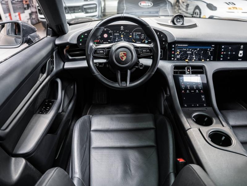 Voitures occasions PORSCHE Taycan 4S Champagne-au-Mont-d'Or