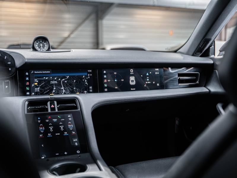 Voitures occasions PORSCHE Taycan 4S Champagne-au-Mont-d'Or