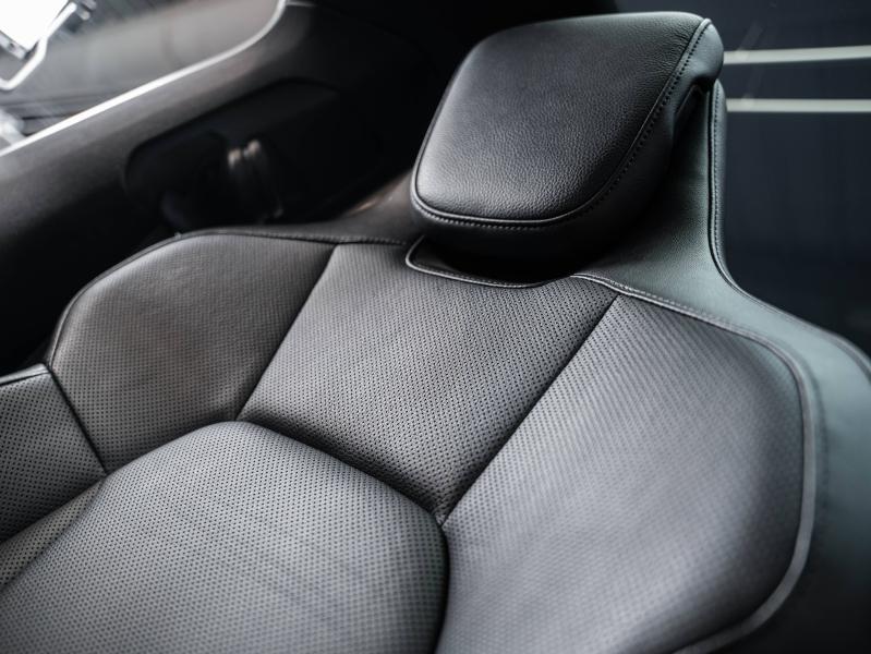 Voitures occasions PORSCHE Taycan 4S Champagne-au-Mont-d'Or