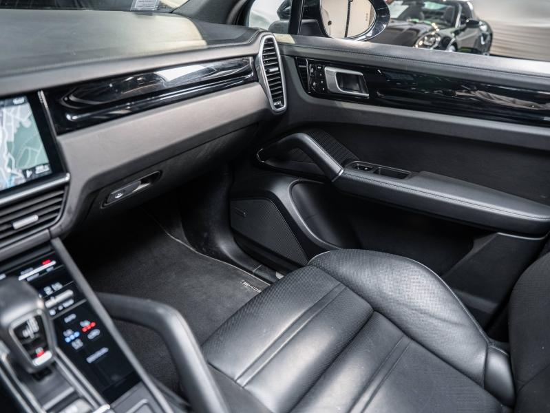 Voitures occasions PORSCHE CAYENNE E-Hybrid Champagne-au-Mont-d'Or