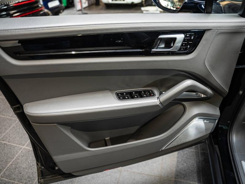 Voitures occasions PORSCHE CAYENNE Turbo S E-Hybrid Champagne-au-Mont-d'Or