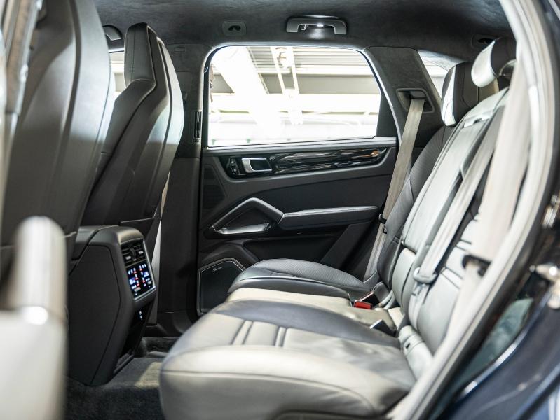 Voitures occasions PORSCHE CAYENNE Turbo S E-Hybrid Champagne-au-Mont-d'Or