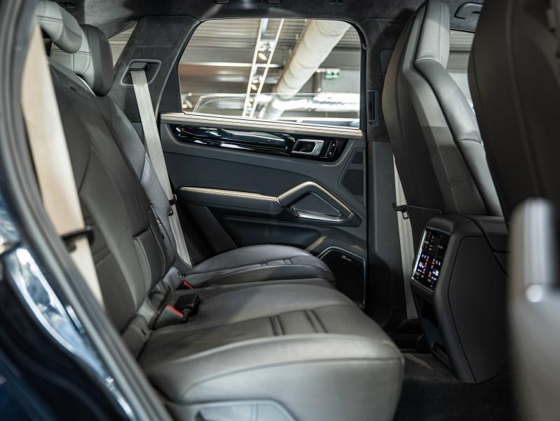 Voitures occasions PORSCHE CAYENNE Turbo S E-Hybrid Champagne-au-Mont-d'Or