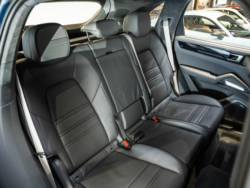 Voitures occasions PORSCHE CAYENNE Turbo S E-Hybrid Champagne-au-Mont-d'Or