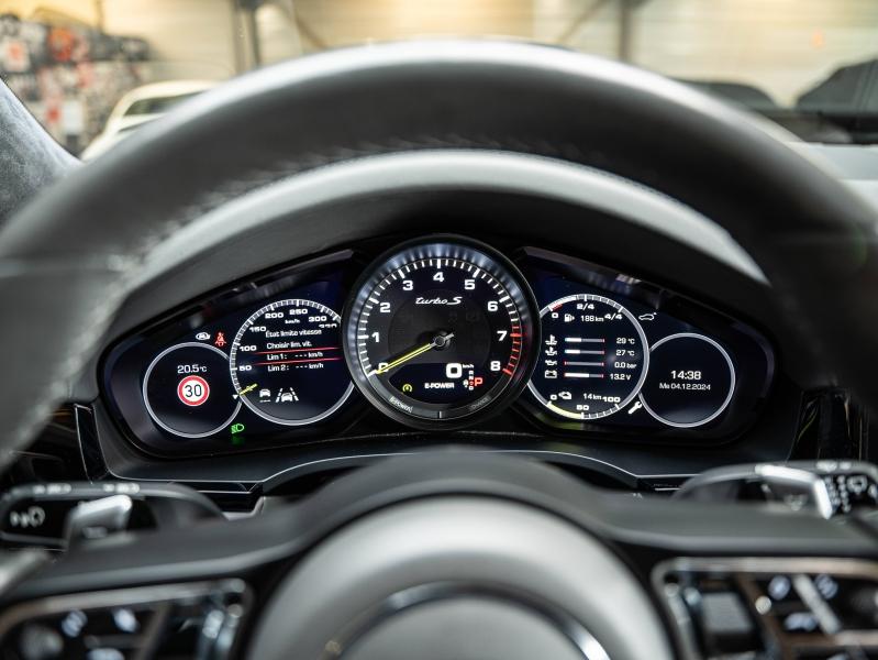 Voitures occasions PORSCHE CAYENNE Turbo S E-Hybrid Champagne-au-Mont-d'Or