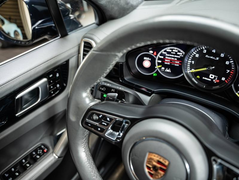 Voitures occasions PORSCHE CAYENNE Turbo S E-Hybrid Champagne-au-Mont-d'Or