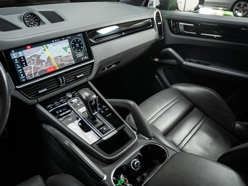 Voitures occasions PORSCHE CAYENNE Turbo S E-Hybrid Champagne-au-Mont-d'Or