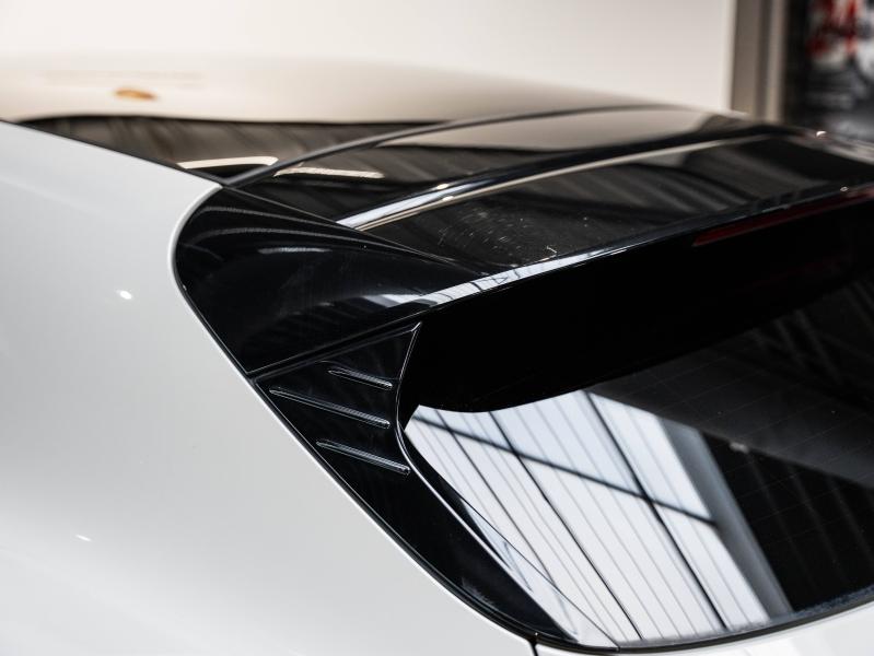 Voitures occasions PORSCHE Taycan Cross Turismo 4 Champagne-au-Mont-d'Or