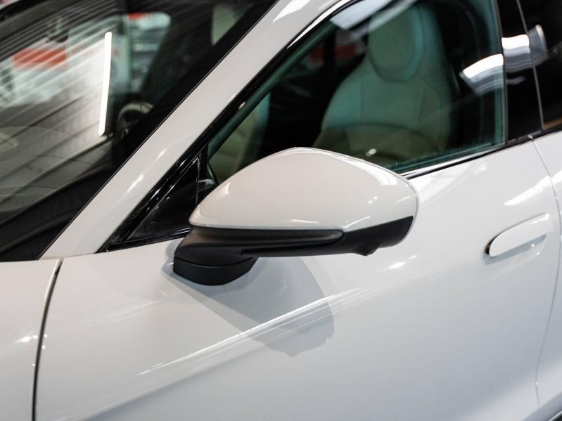 Voitures occasions PORSCHE Taycan Cross Turismo 4 Champagne-au-Mont-d'Or