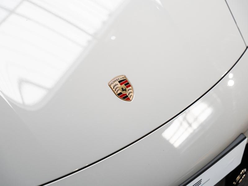 Voitures occasions PORSCHE Taycan Cross Turismo 4 Champagne-au-Mont-d'Or