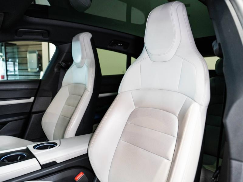 Voitures occasions PORSCHE Taycan Cross Turismo 4 Champagne-au-Mont-d'Or