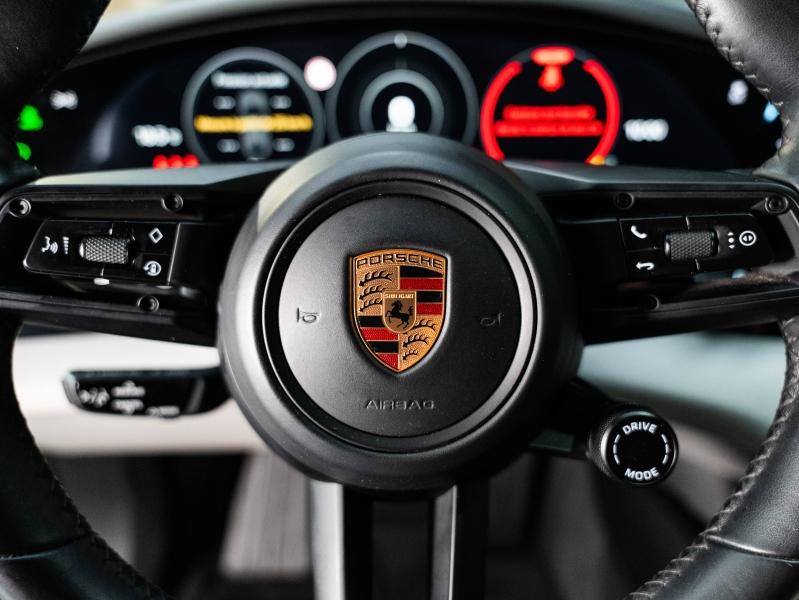 Voitures occasions PORSCHE Taycan Cross Turismo 4 Champagne-au-Mont-d'Or