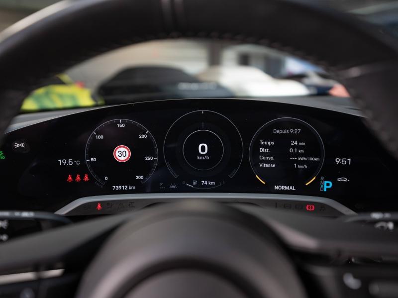 Voitures occasions PORSCHE Taycan Cross Turismo 4S Champagne-au-Mont-d'Or