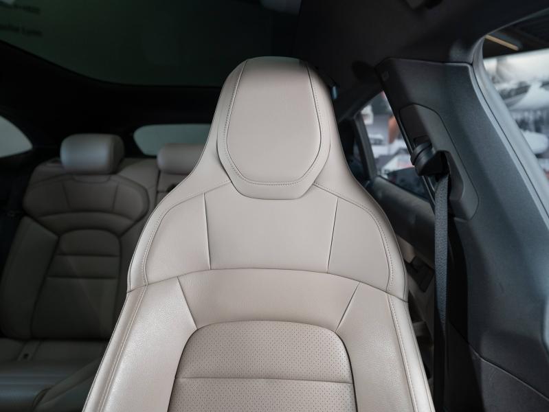 Voitures occasions PORSCHE Taycan Cross Turismo 4S Champagne-au-Mont-d'Or