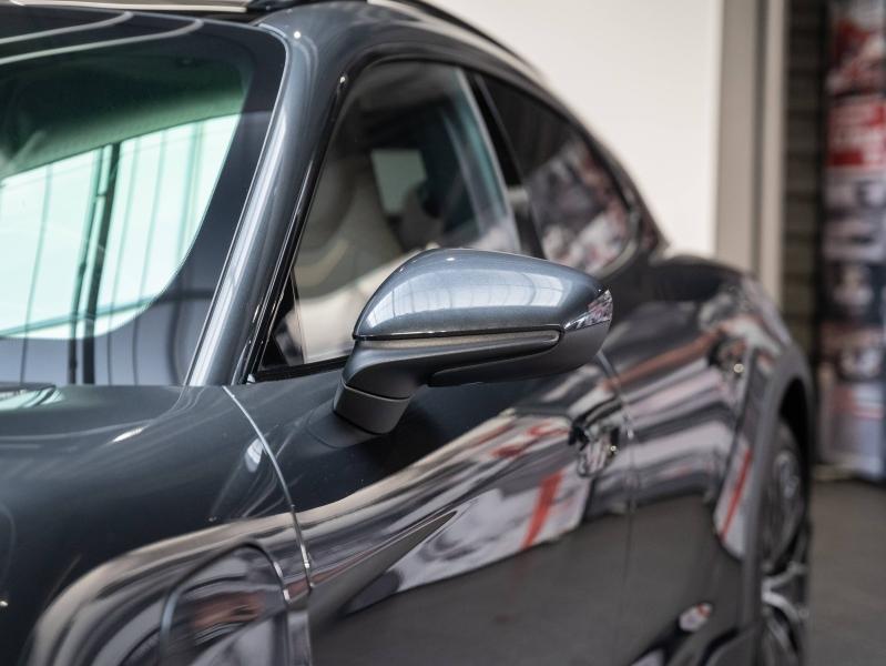 Voitures occasions PORSCHE Taycan Cross Turismo 4S Champagne-au-Mont-d'Or