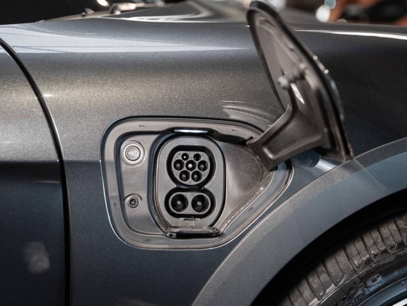 Voitures occasions PORSCHE Taycan Cross Turismo 4S Champagne-au-Mont-d'Or