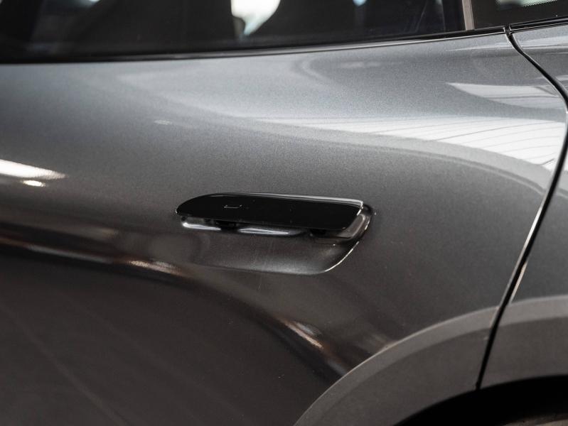 Voitures occasions PORSCHE Taycan Cross Turismo 4S Champagne-au-Mont-d'Or