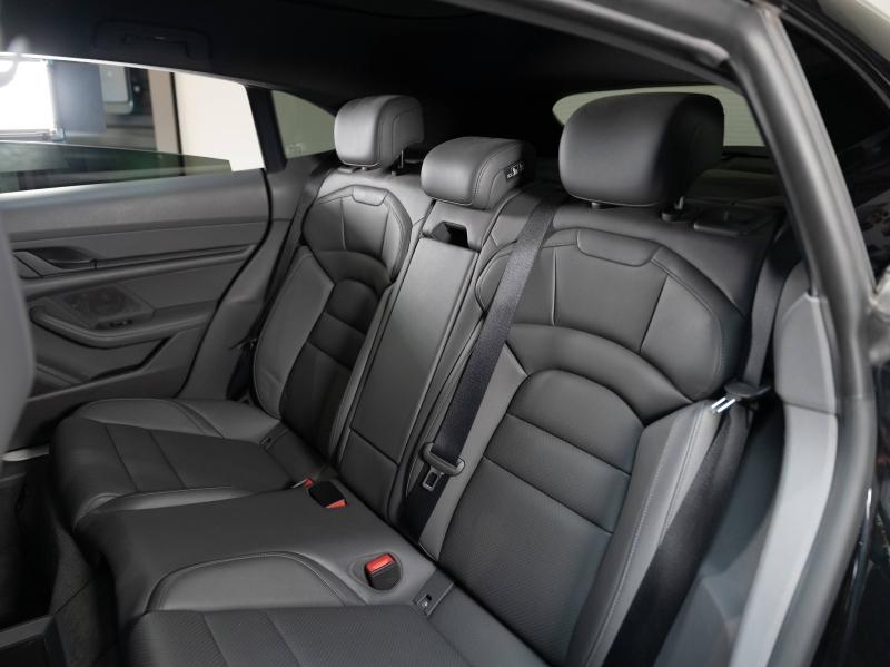 Voitures occasions PORSCHE Taycan 4S Champagne-au-Mont-d'Or