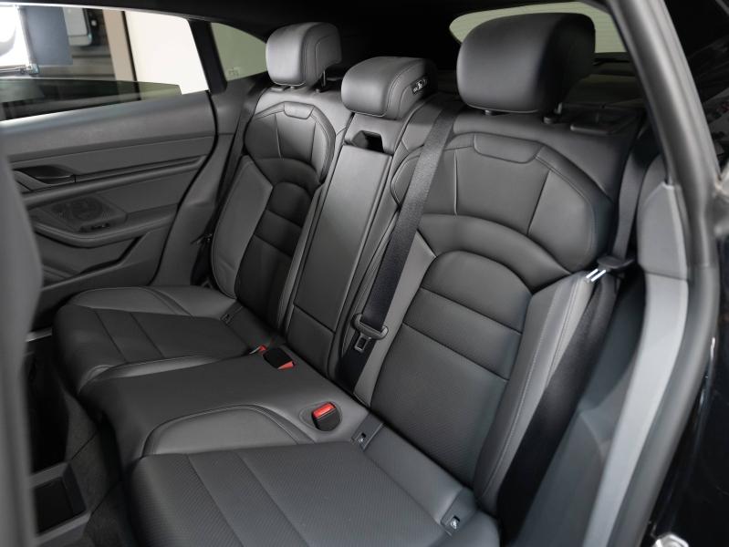 Voitures occasions PORSCHE Taycan 4S Champagne-au-Mont-d'Or