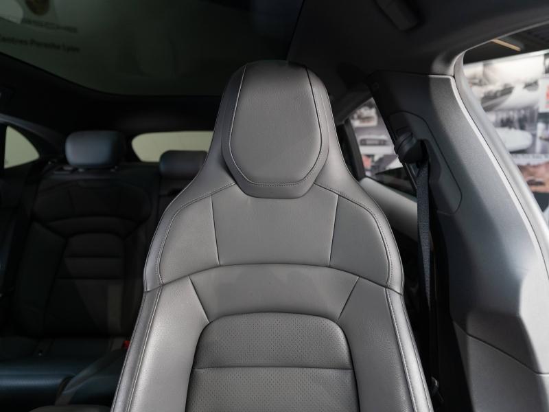 Voitures occasions PORSCHE Taycan 4S Champagne-au-Mont-d'Or