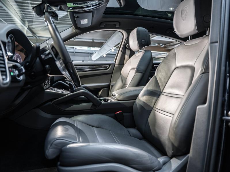 Voitures occasions PORSCHE Cayenne Coupe E-Hybrid Platinum Ed Champagne-au-Mont-d'Or