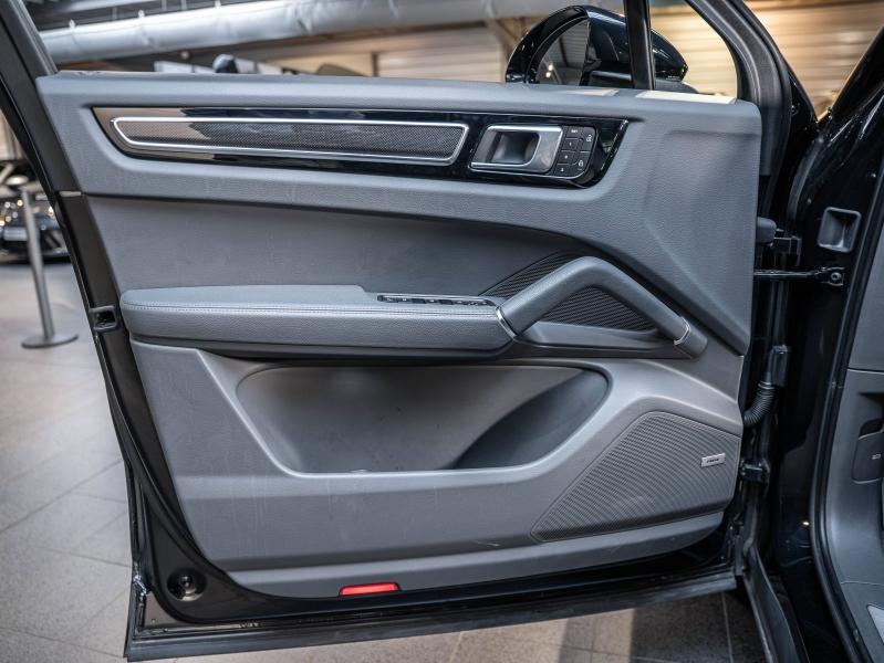 Voitures occasions PORSCHE Cayenne Coupe E-Hybrid Platinum Ed Champagne-au-Mont-d'Or
