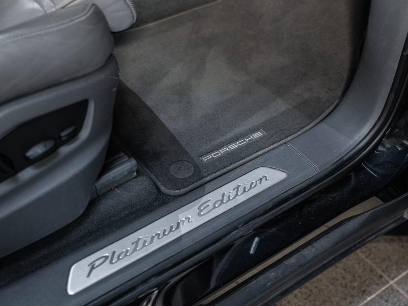 Voitures occasions PORSCHE Cayenne Coupe E-Hybrid Platinum Ed Champagne-au-Mont-d'Or