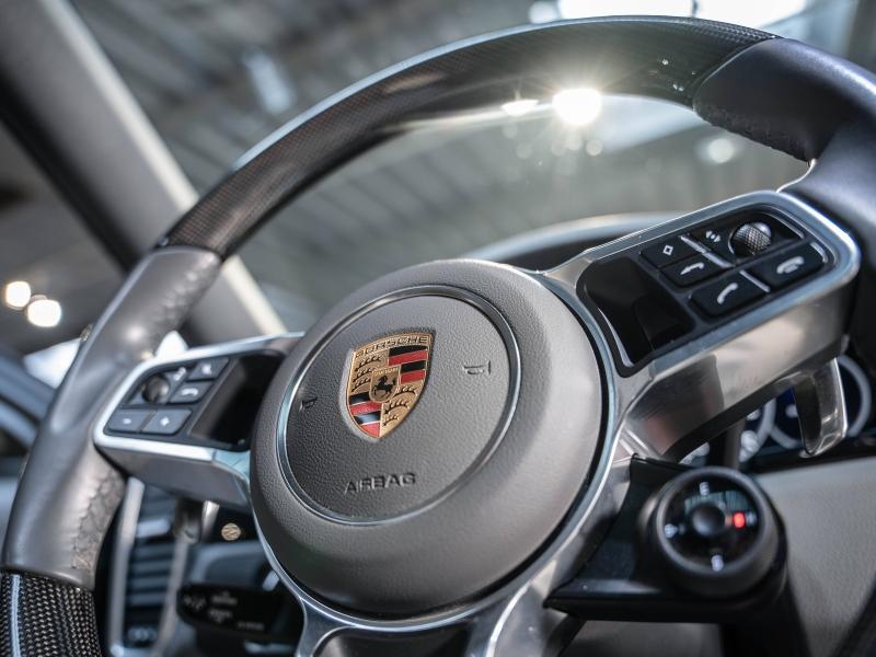 Voitures occasions PORSCHE Cayenne Coupe E-Hybrid Platinum Ed Champagne-au-Mont-d'Or