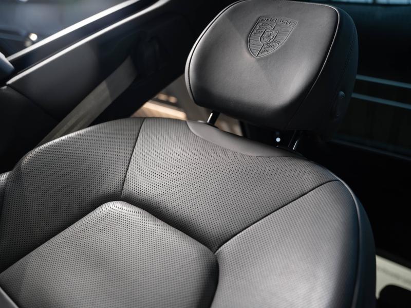 Voitures occasions PORSCHE Cayenne Coupe E-Hybrid Platinum Ed Champagne-au-Mont-d'Or