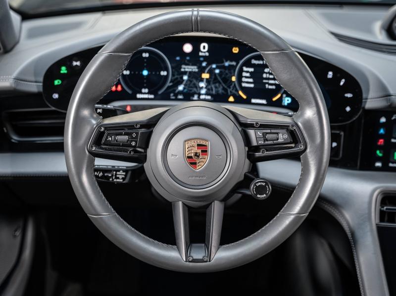 Voitures occasions PORSCHE Taycan Base Champagne-au-Mont-d'Or