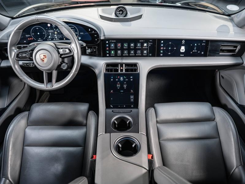 Voitures occasions PORSCHE Taycan Base Champagne-au-Mont-d'Or