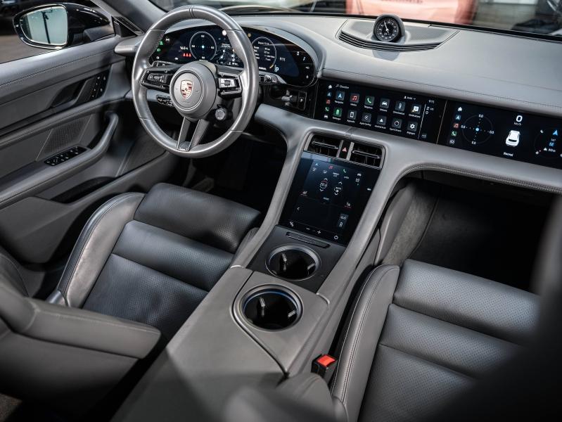 Voitures occasions PORSCHE Taycan Base Champagne-au-Mont-d'Or