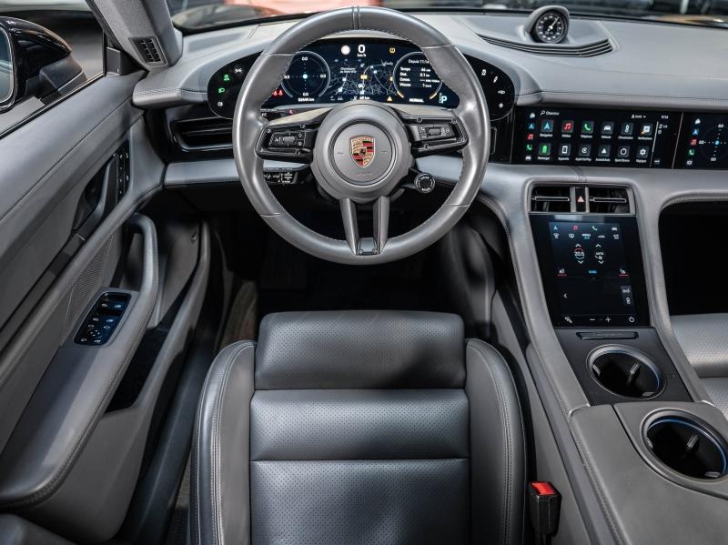 Voitures occasions PORSCHE Taycan Sport Turismo Base Champagne-au-Mont-d'Or